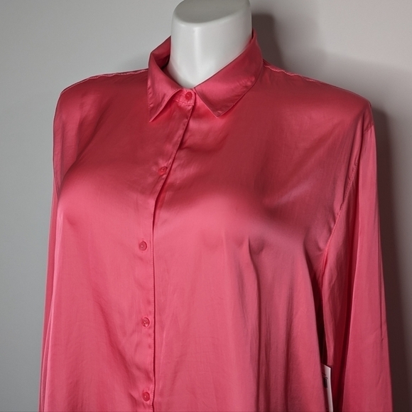✨3/$15 NWT Old Navy pink satin collared button up XL - Picture 2 of 8